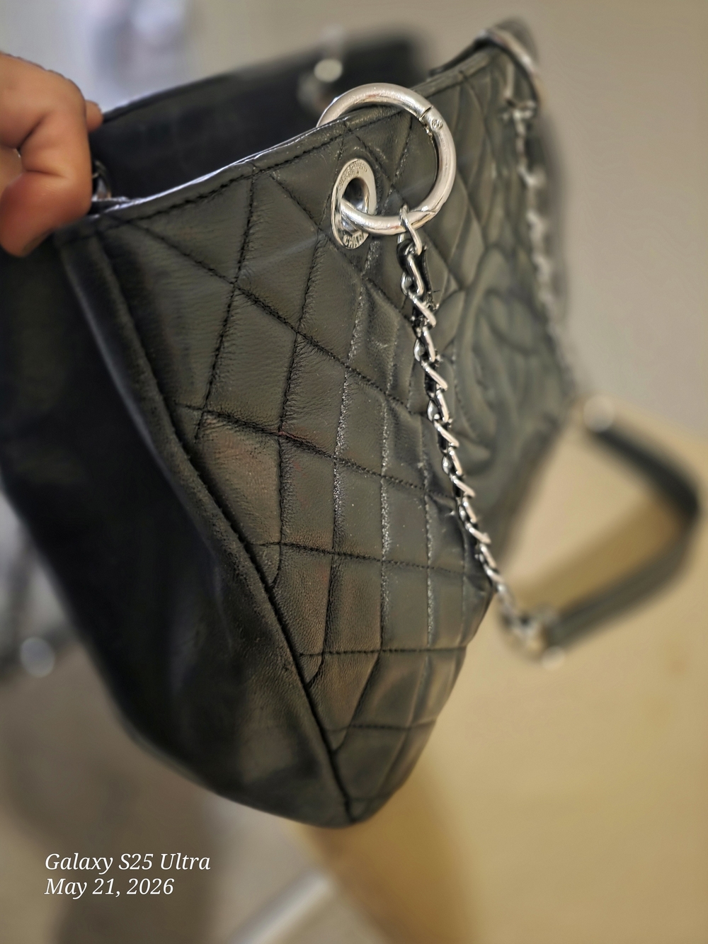 CHANEL Black Quilted Shoulder Bag with Silver Chain Straps - Picture 9 of 13